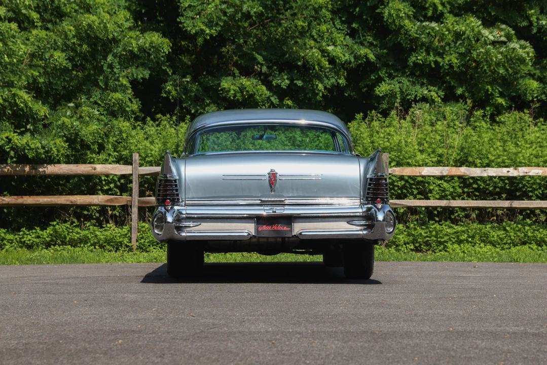 1958 Buick Roadmaster - Image 6 of 31