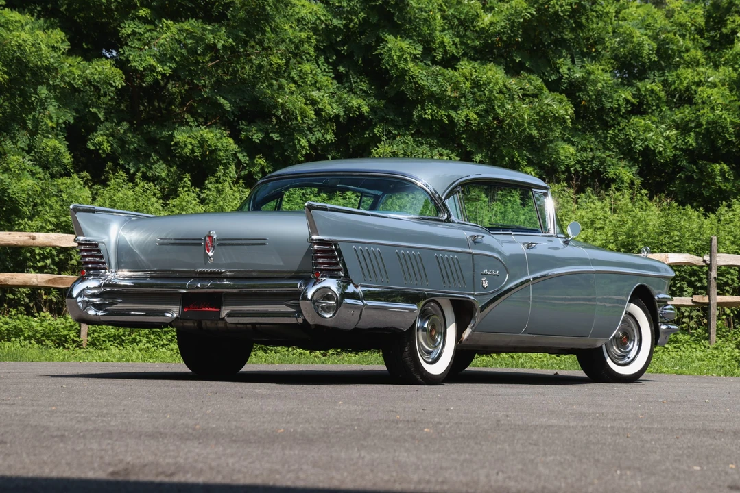 1958 Buick Roadmaster - Image 8 of 31
