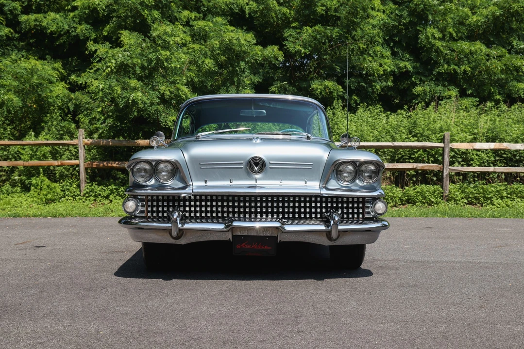 1958 Buick Roadmaster - Image 14 of 31