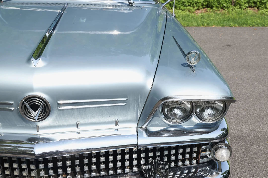 1958 Buick Roadmaster - Image 22 of 31