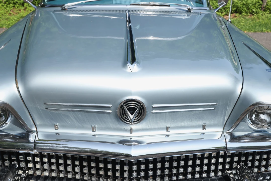 1958 Buick Roadmaster - Image 23 of 31