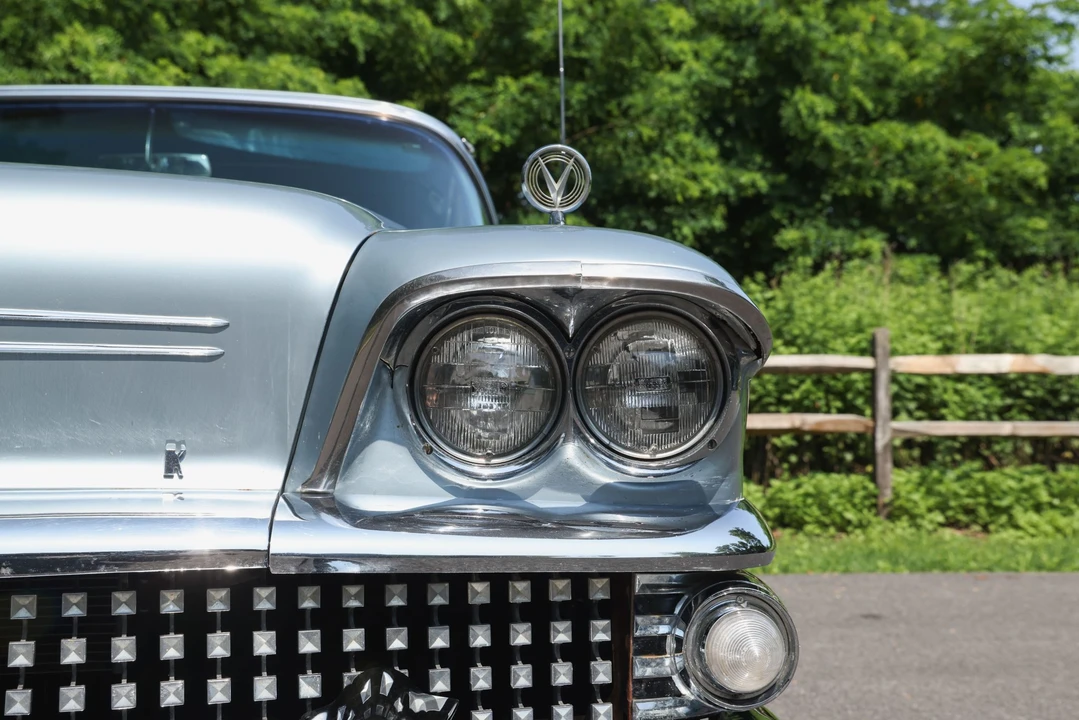1958 Buick Roadmaster - Image 27 of 31