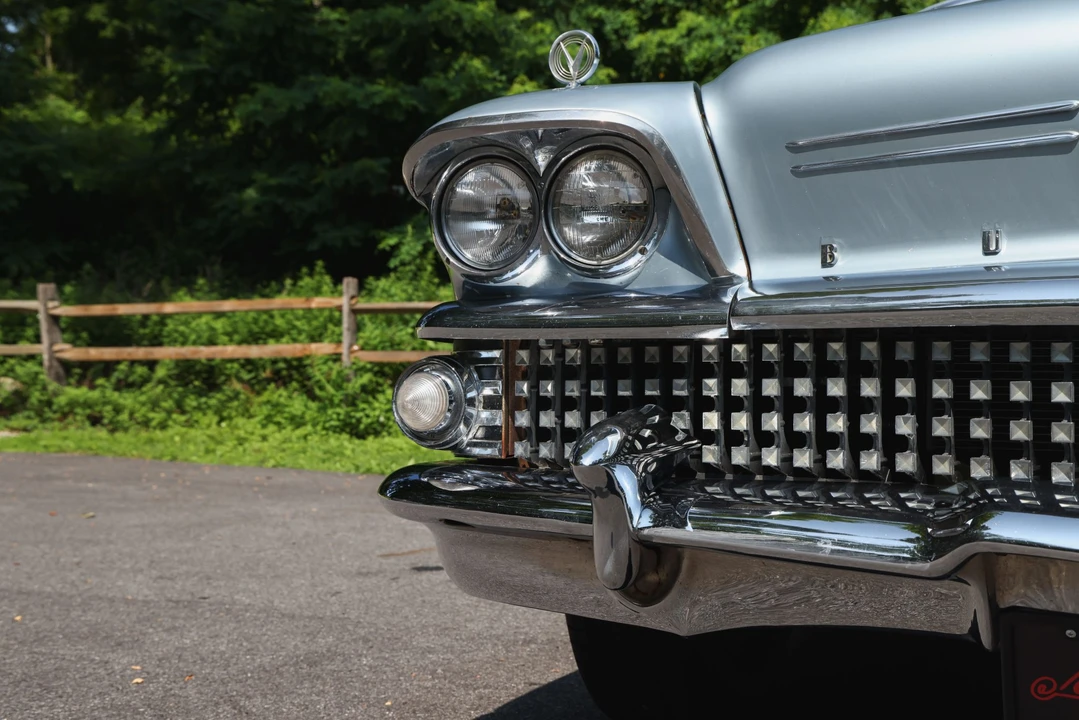 1958 Buick Roadmaster - Image 29 of 31
