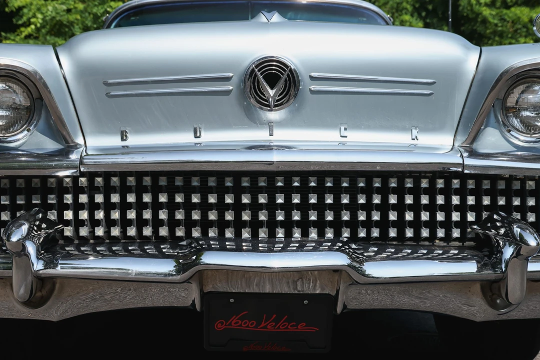 1958 Buick Roadmaster - Image 26 of 31