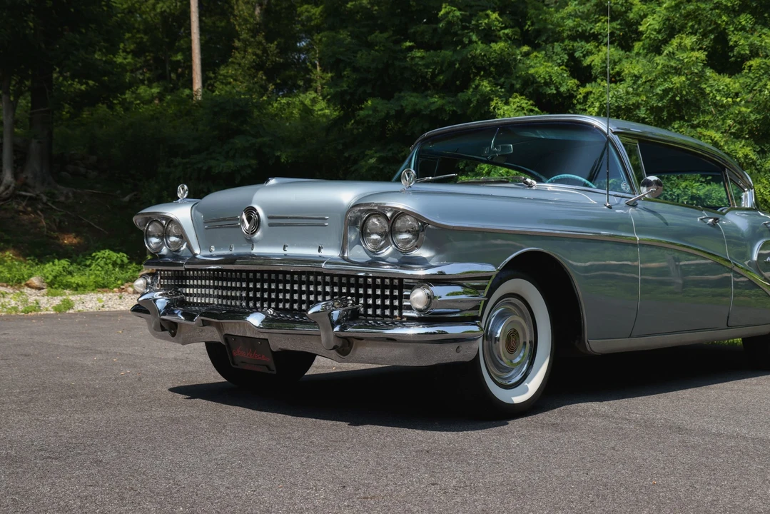 1958 Buick Roadmaster - Image 30 of 31