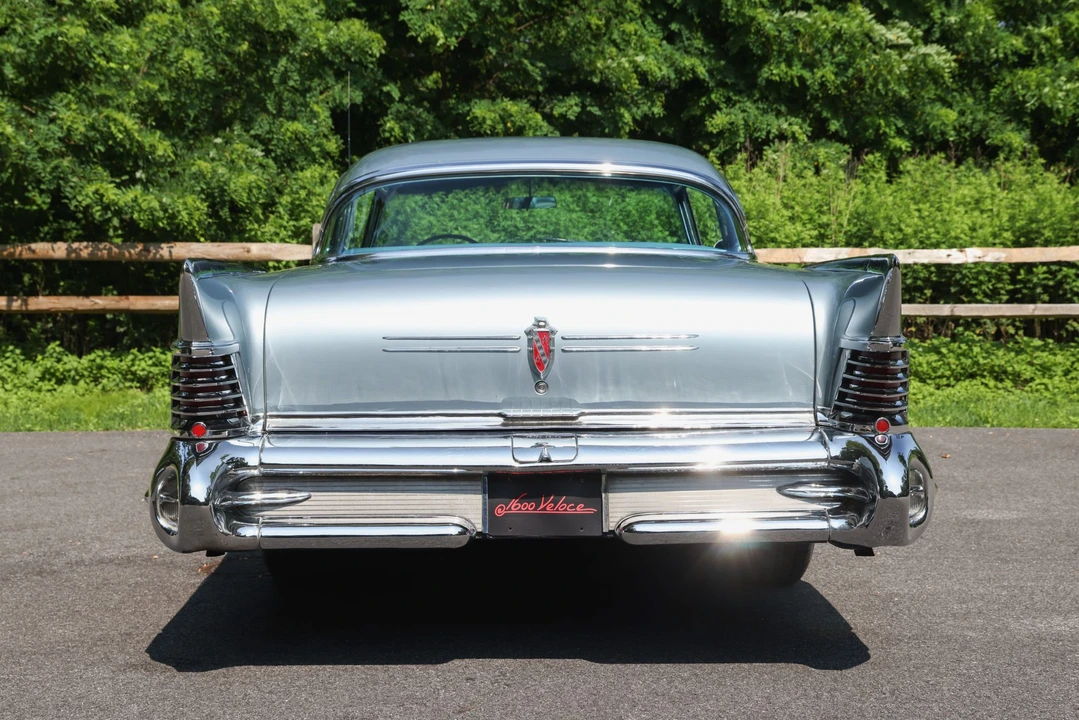 1958 Buick Roadmaster - Image 7 of 31