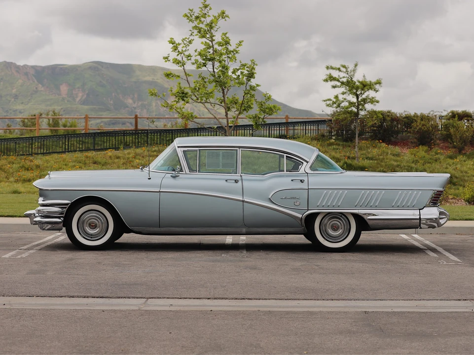 1958 Buick Roadmaster - Image 16 of 31