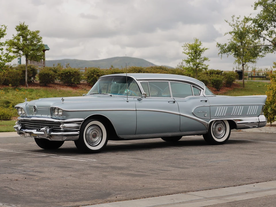 1958 Buick Roadmaster - Image 18 of 31