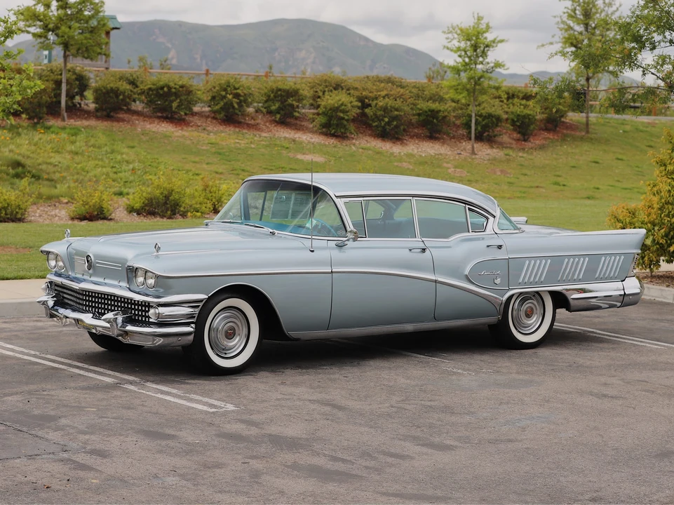 1958 Buick Roadmaster - Image 17 of 31