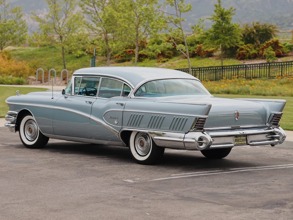 1958 Buick Roadmaster - Image 14 of 31