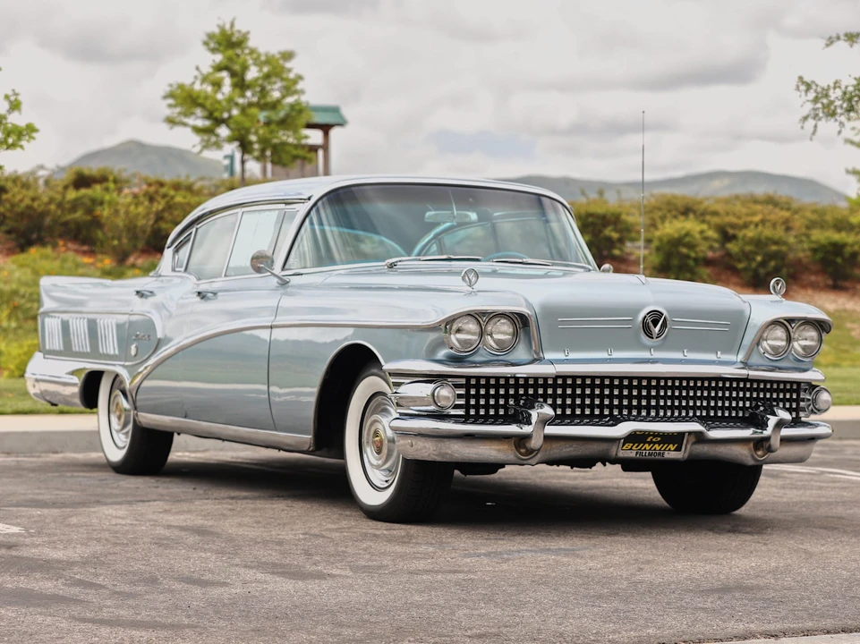1958 Buick Roadmaster - Image 6 of 31