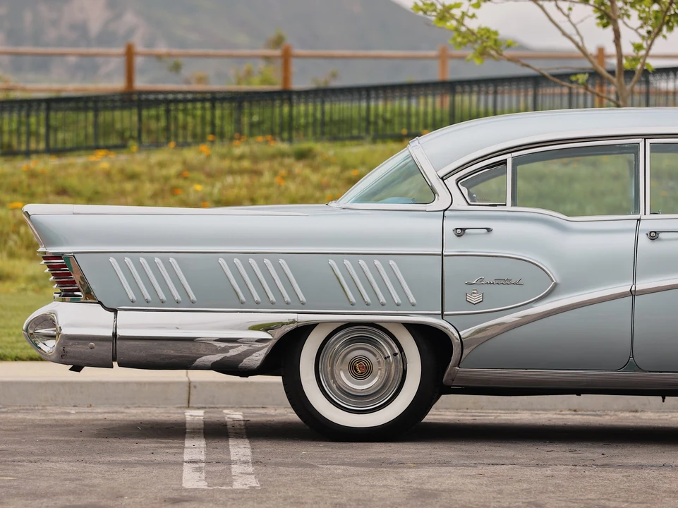 1958 Buick Roadmaster - Image 21 of 31