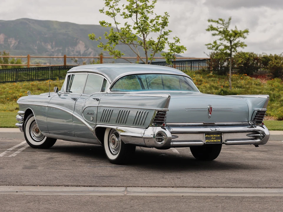 1958 Buick Roadmaster - Image 13 of 31