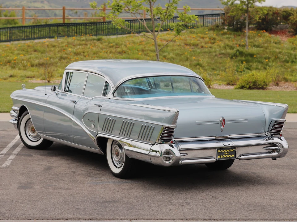1958 Buick Roadmaster - Image 12 of 31
