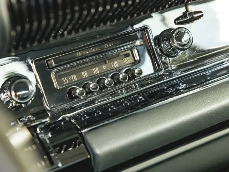 1958 Buick Riviera - Image 17 of 31