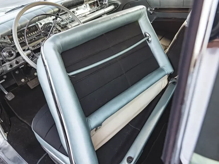 1958 Buick Riviera - Image 27 of 31