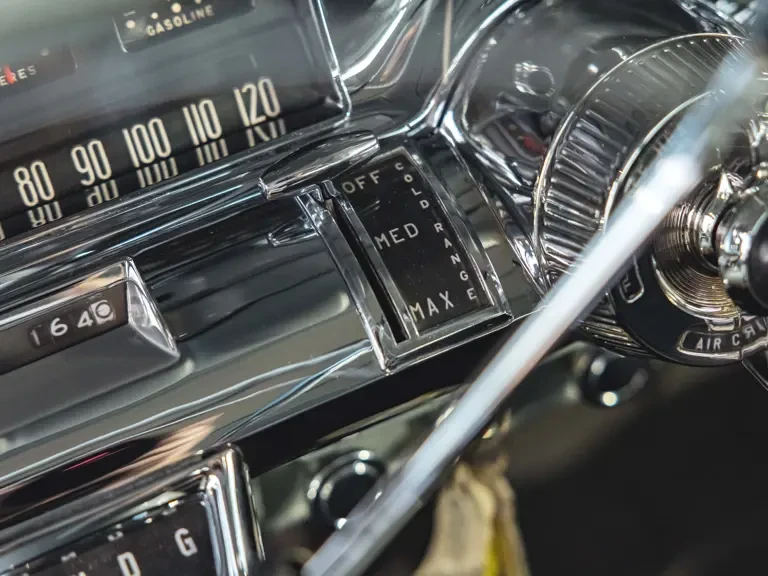 1958 Buick Riviera - Image 20 of 31