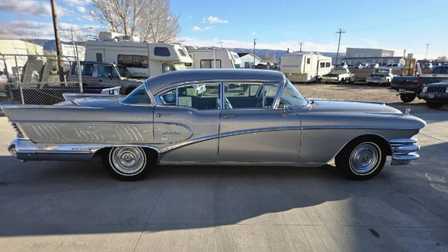 1958 Buick Roadmaster - Image 2 of 11
