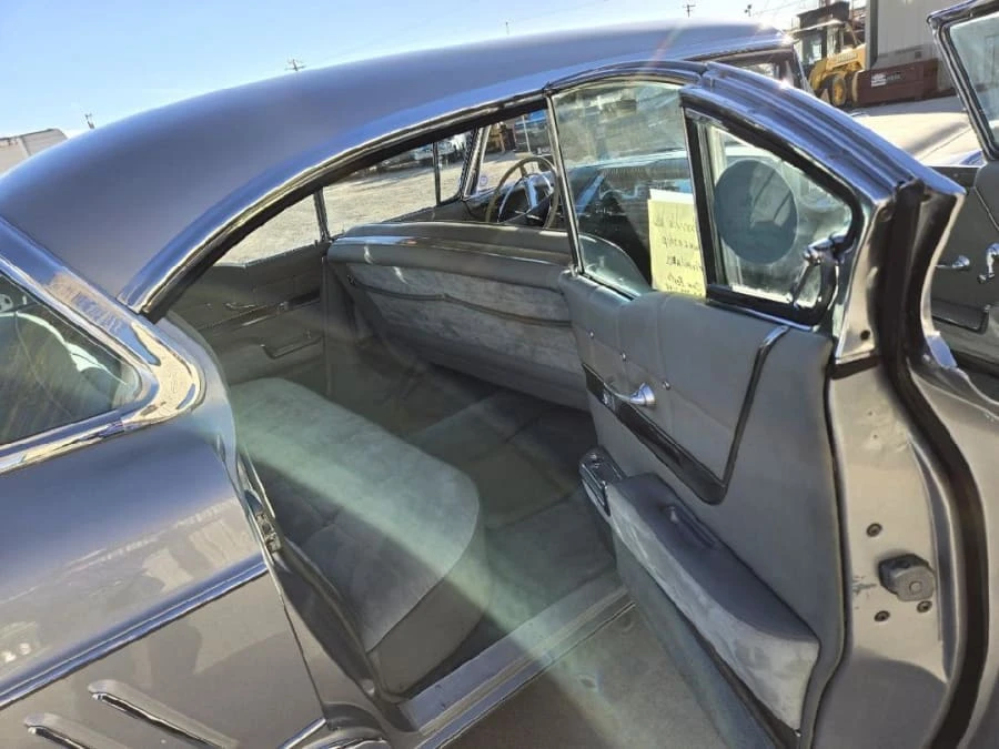 1958 Buick Roadmaster - Image 8 of 11