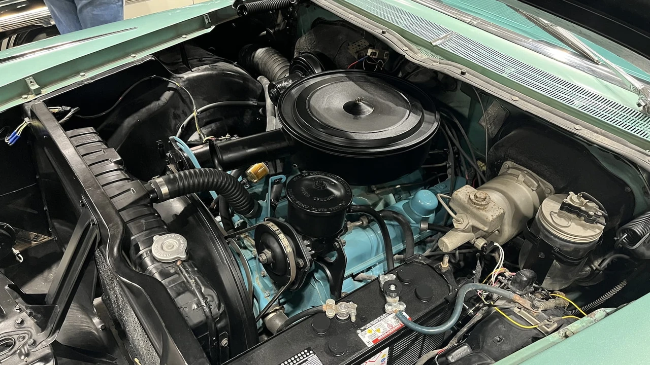 1958 Buick Roadmaster - Image 2 of 4