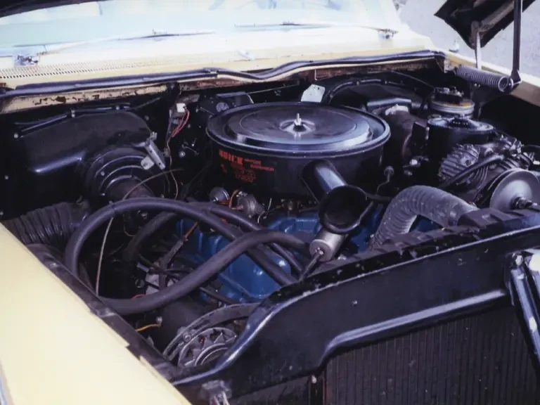 1958 Buick Roadmaster - Image 7 of 12