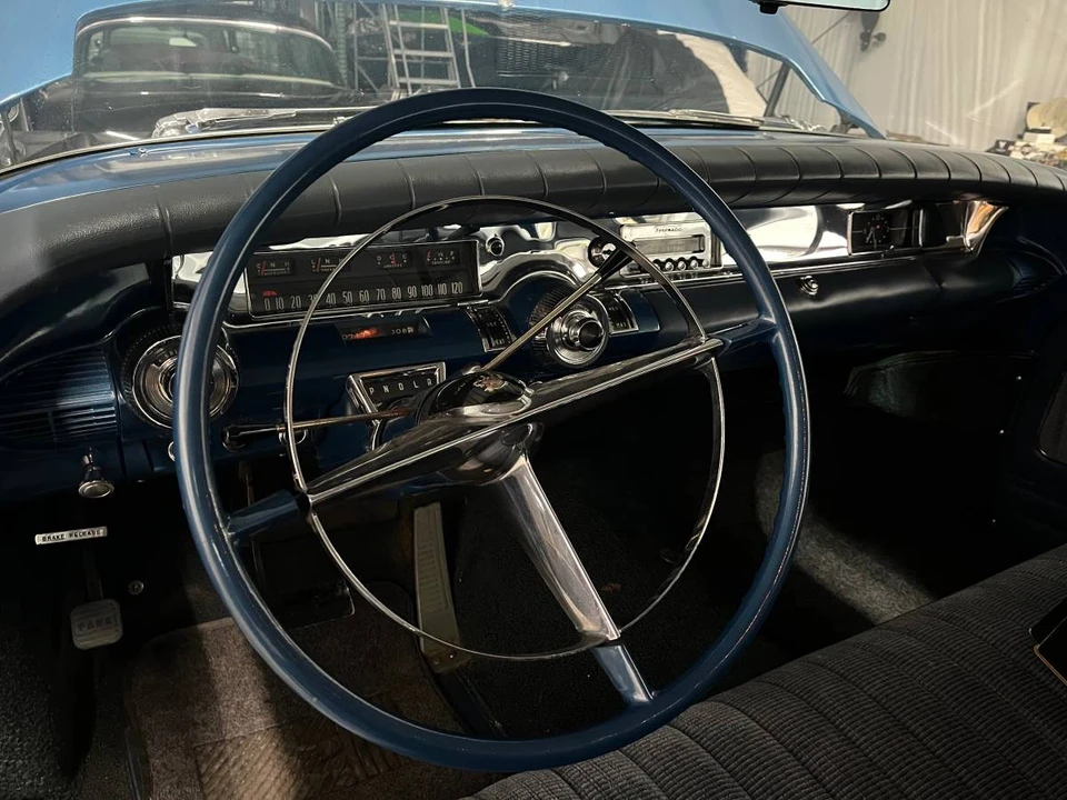 1958 Buick Riviera - Image 5 of 8