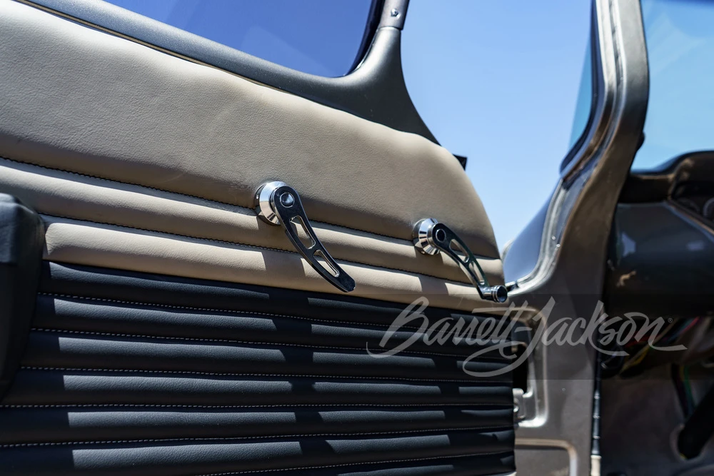 1958 Chevrolet Task Force - Image 21 of 31