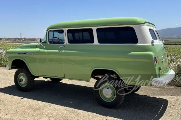 1958 Chevrolet Suburban 4th Gen - Image 2 of 31