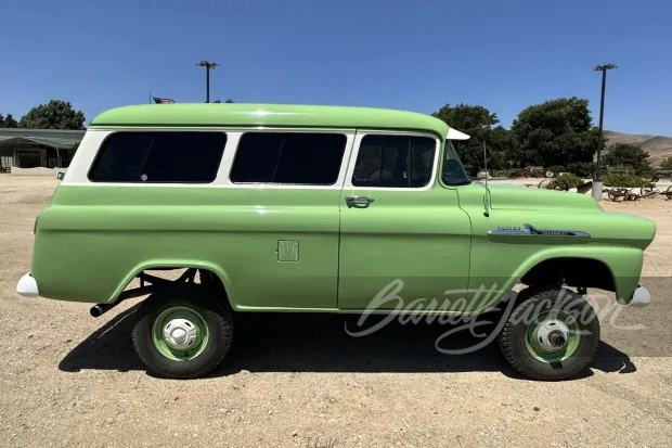 1958 Chevrolet Suburban 4th Gen - Image 5 of 31