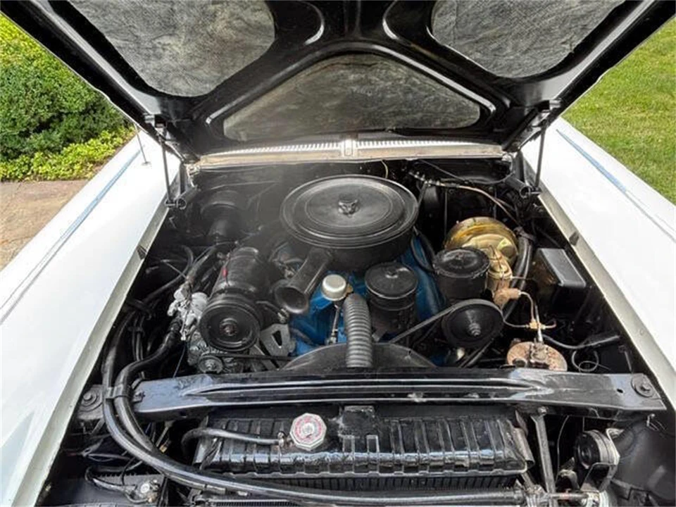 1958 Cadillac DeVille - Image 17 of 24