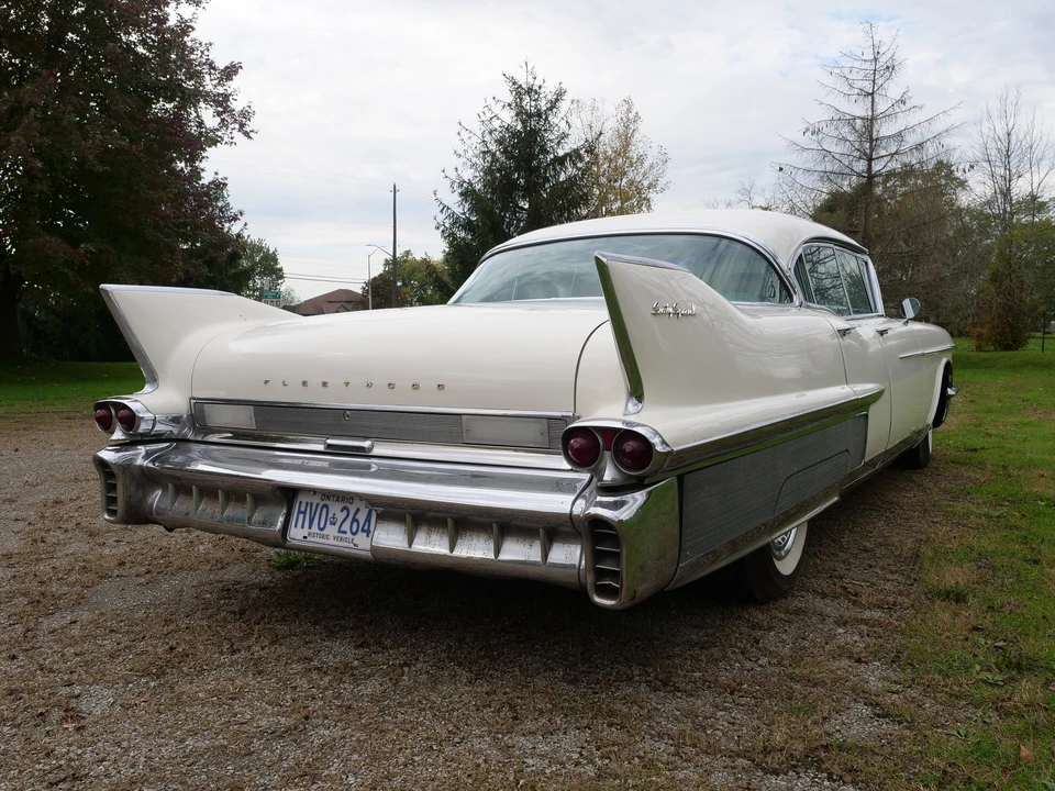 1958 Cadillac Sixty Special - Image 10 of 31