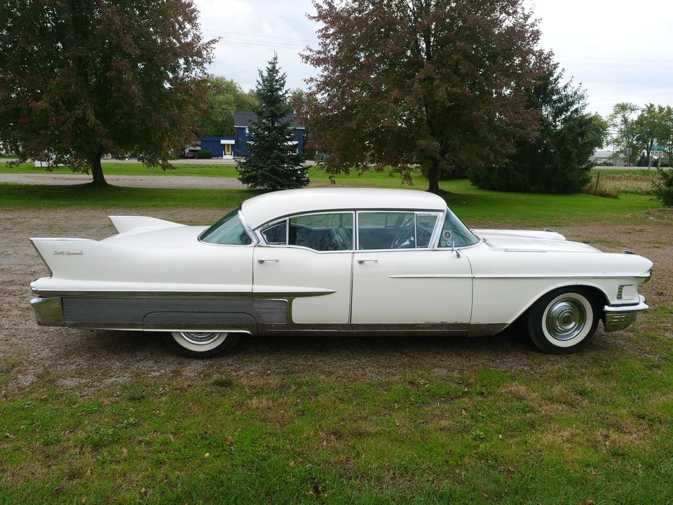 1958 Cadillac Sixty Special - Image 8 of 31