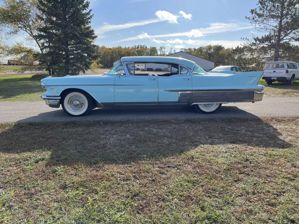 1958 Cadillac Sixty Special - Image 10 of 31