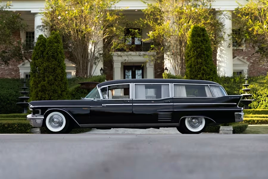 1958 Cadillac - Image 2 of 31