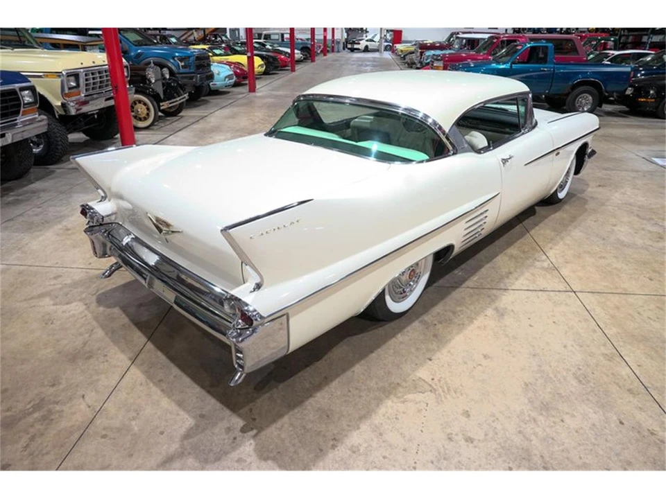 1958 Cadillac Series 62 4th Gen - Image 17 of 31