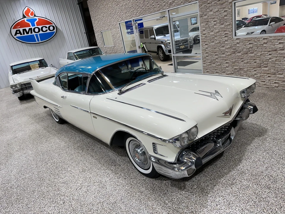 1958 Cadillac Series 62 4th Gen - Image 2 of 31