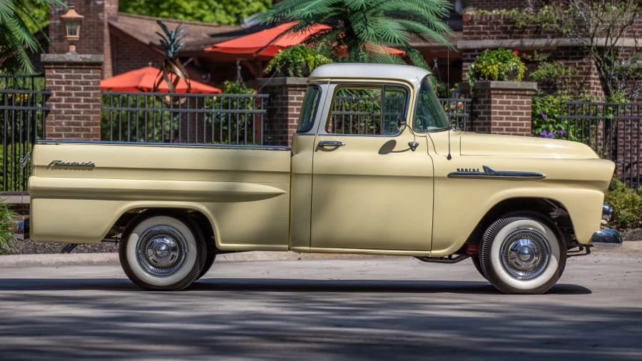 1958 Chevrolet Task Force - Image 8 of 13