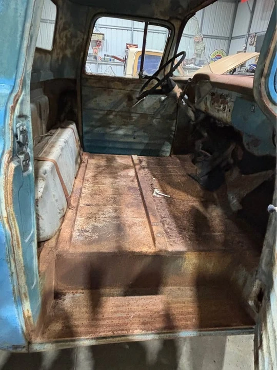 1958 Chevrolet Task Force - Image 11 of 19