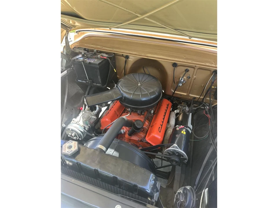 1958 Chevrolet Task Force - Image 10 of 19