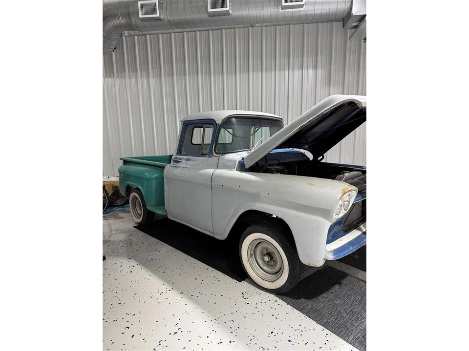 1958 Chevrolet Task Force - Image 2 of 18