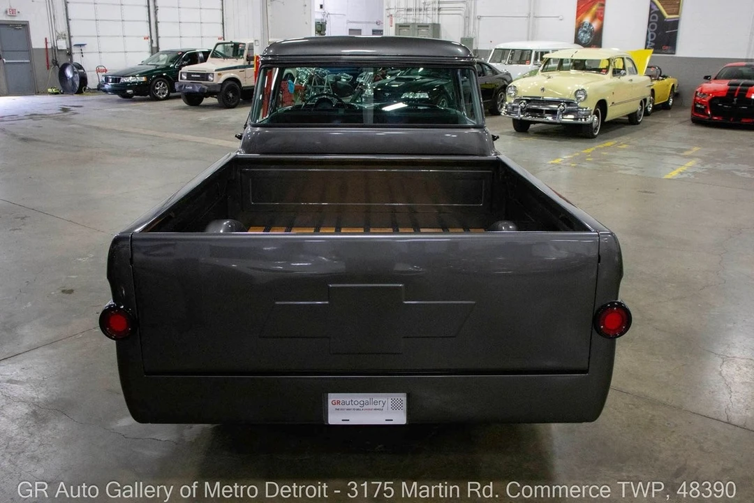 1958 Chevrolet Task Force - Image 5 of 12