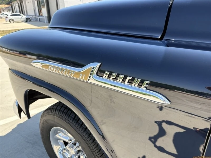 1958 Chevrolet Task Force - Image 23 of 31
