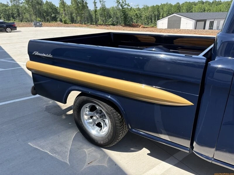 1958 Chevrolet Task Force - Image 15 of 31