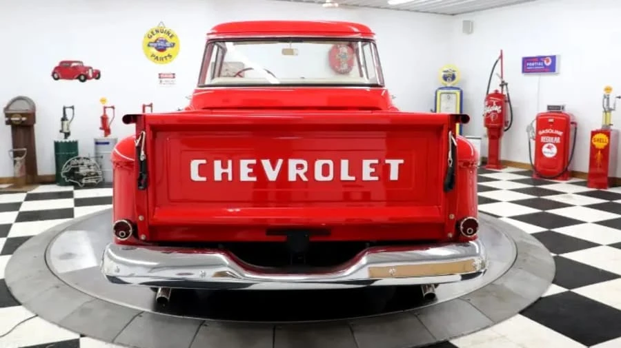 1958 Chevrolet Task Force - Image 16 of 23