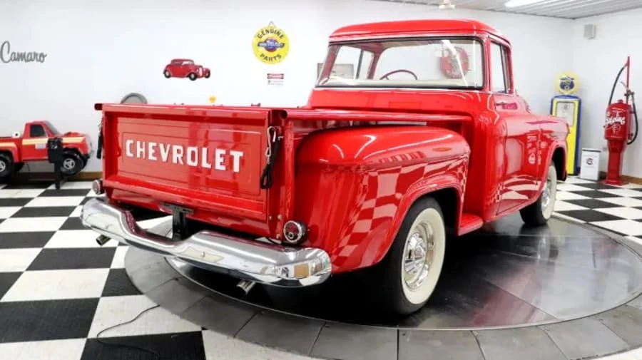 1958 Chevrolet Task Force - Image 3 of 23
