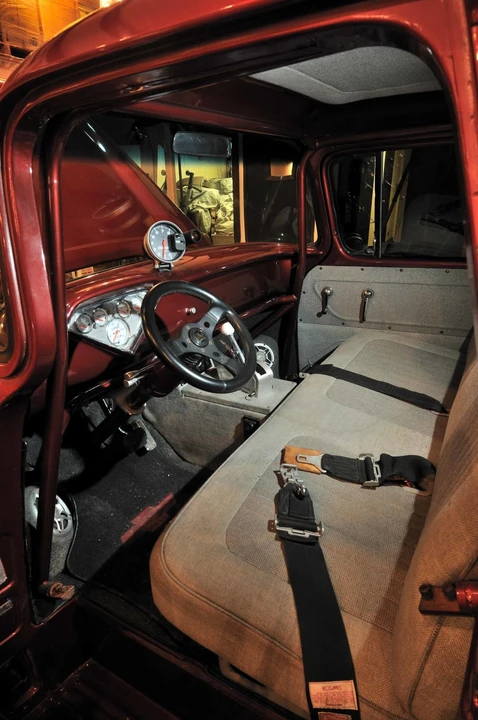 1958 Chevrolet Task Force - Image 4 of 9