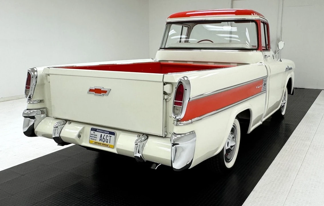 1958 Chevrolet Task Force - Image 5 of 31