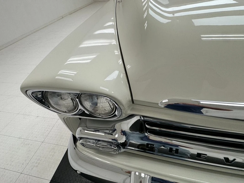 1958 Chevrolet Task Force - Image 30 of 31