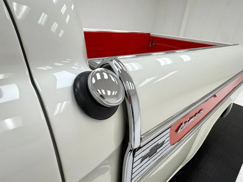 1958 Chevrolet Task Force - Image 18 of 31