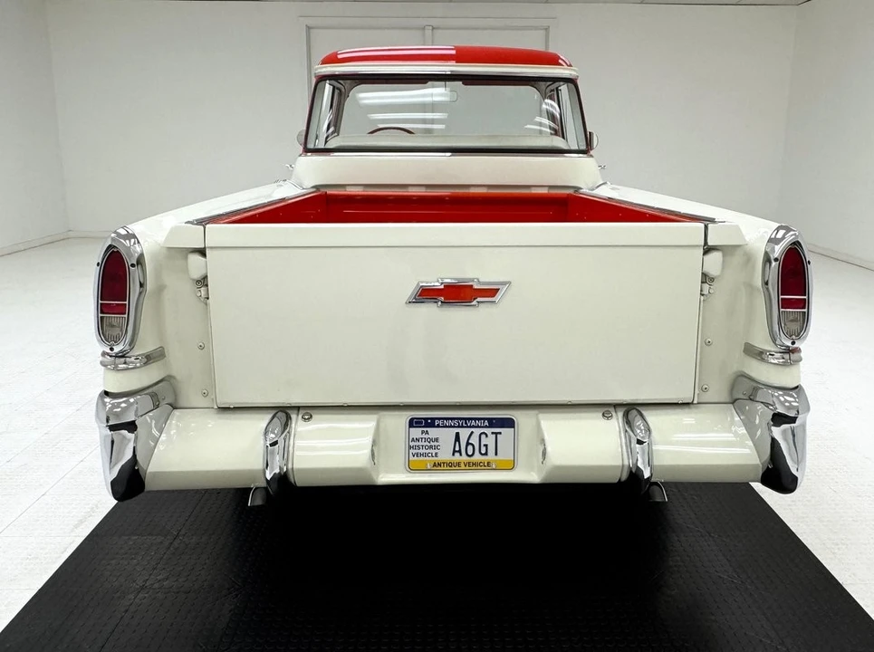 1958 Chevrolet Task Force - Image 4 of 31